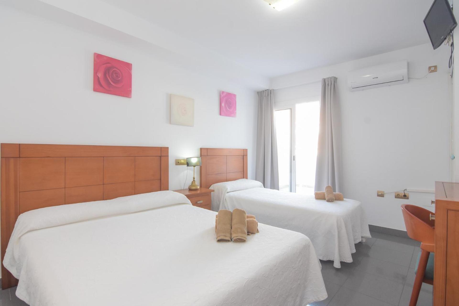 Hostal La Ermita Nerja Exterior photo